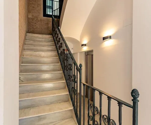 Jardines Del Valle, Historical Center, 5 Pax Sevilla